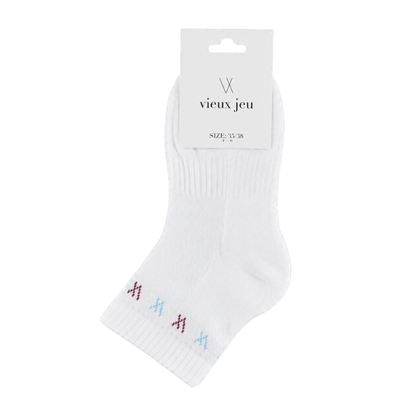 White_LightBlue_Burgundy